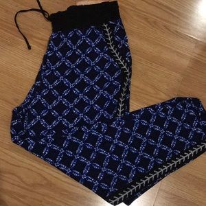 NEW Mudd blue print soft pant